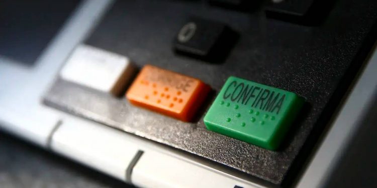 Distribuição de R$ 4,9 bi do Fundo Eleitoral: PL, PT e União ficam com 40% do total